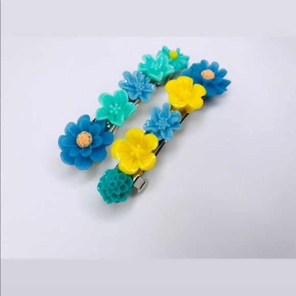 ♡ 2 for 20$ ♡ Blue Floral Hair Clips - Picture 3 of 6
